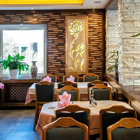 Gaststaette Lin Garden بيت ضيافة